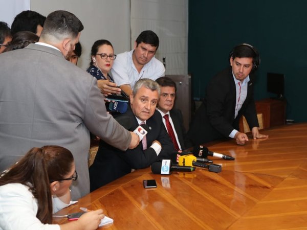 Villamayor dice que orden de ingresar al PLRA fue ajena a la Policía