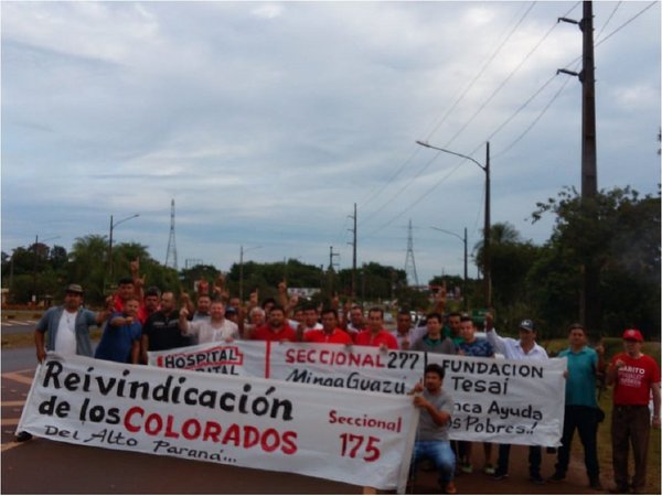Seccionaleros exigen más contratos para colorados en Itaipú | Paraguay en Noticias