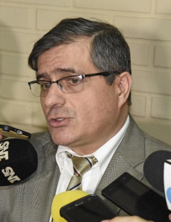 Caso Messer: escribano “tenía la obligación” de reportar, según fiscal - 730am - ABC Color
