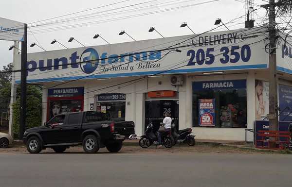 Otra farmacia es asaltada en Coronel Oviedo – Prensa 5