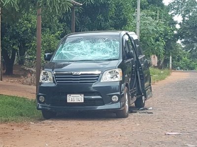Reventó la camioneta de su marido, por celos
