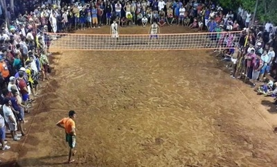 Comuna prohíbe jugar vóley para evitar presencia de homosexuales