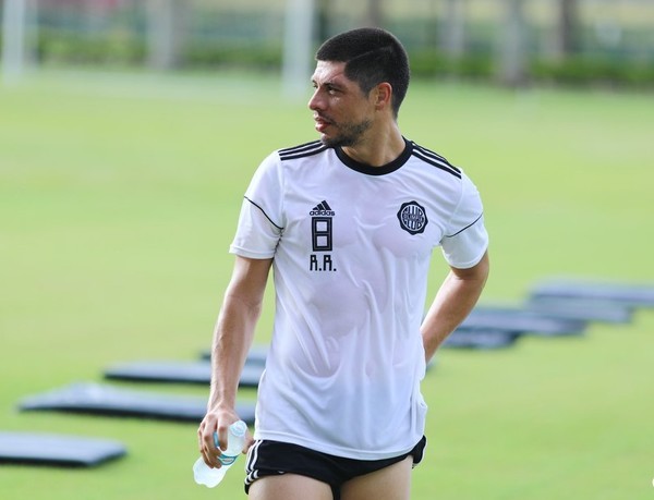 Rodrigo Rojas se perfila como titular en Copa Libertadores