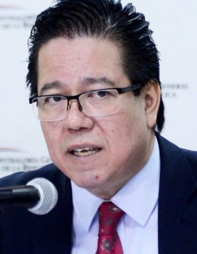 Fiscal analiza informes de bancos sobre el contralor - Edicion Impresa - ABC Color