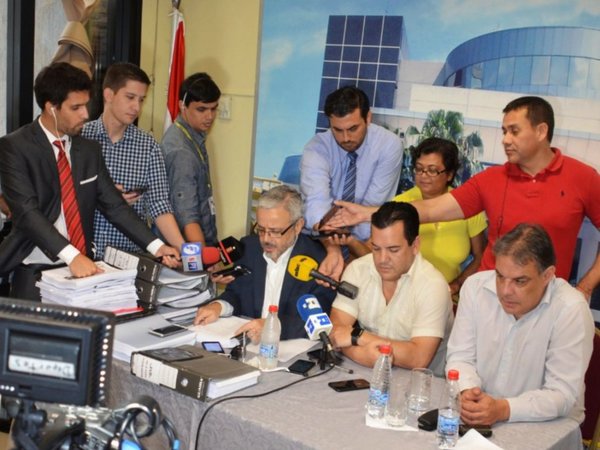 Messer: Comprueban complicidad de Cartes y entidades
