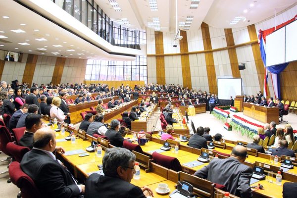 Corredores de cambios buscan modificar ley