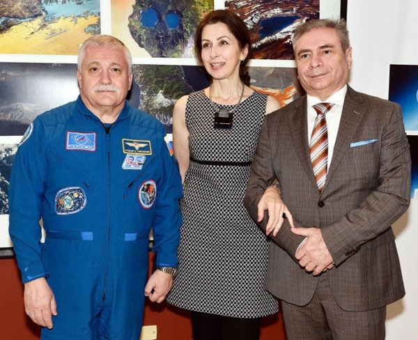 Embajador de Rusia agasajó a cosmonauta Fiodor Yurchajin - Edicion Impresa - ABC Color
