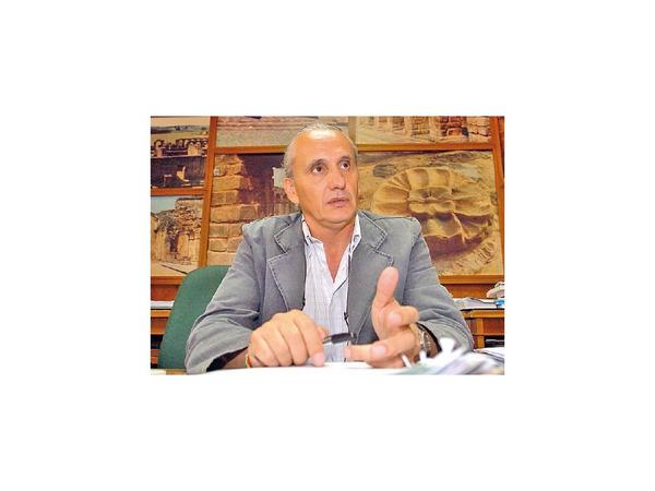 Docentes cuestionan nuevo plan curricular en Arquitectura UNA