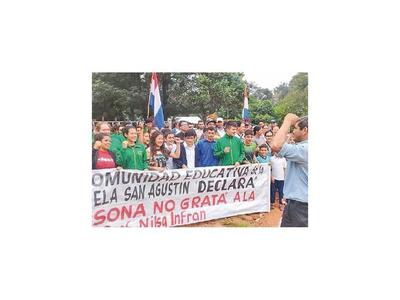 Con paro, alumnos repudian nombramiento de directora
