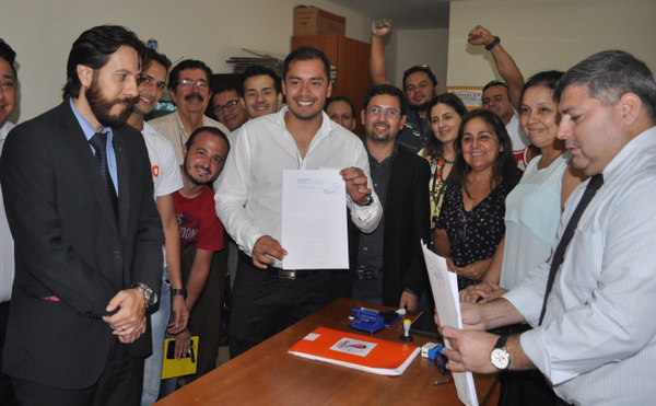 Miguel Prieto inscribe candidatura y anuncia la alternancia en CDE | Diario Vanguardia 06