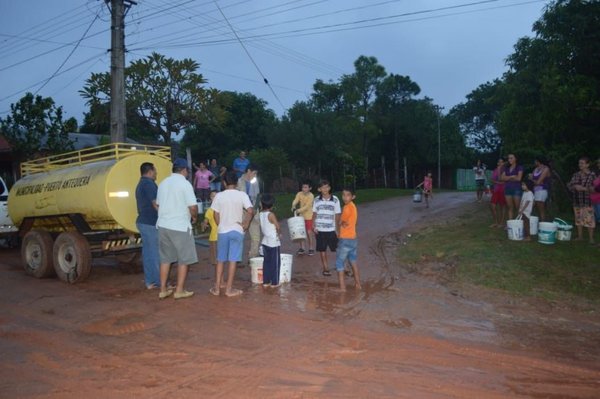 Emergencia por riada, peces muertos y falta de agua - Nacionales - ABC Color
