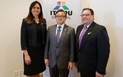 Alto ejecutivo de la ONU destaca a Itaipu como ejemplo de buenas prácticas » Ñanduti