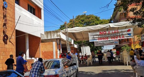 Trabajadores de Copaco anuncian huelga en 30 días - ADN Paraguayo