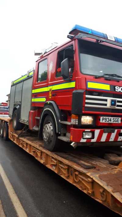 Bomberos Rojos reciben carro bomba – Prensa 5