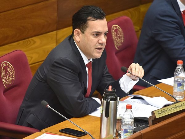Informe revela debilidad institucional y protección política a Messer