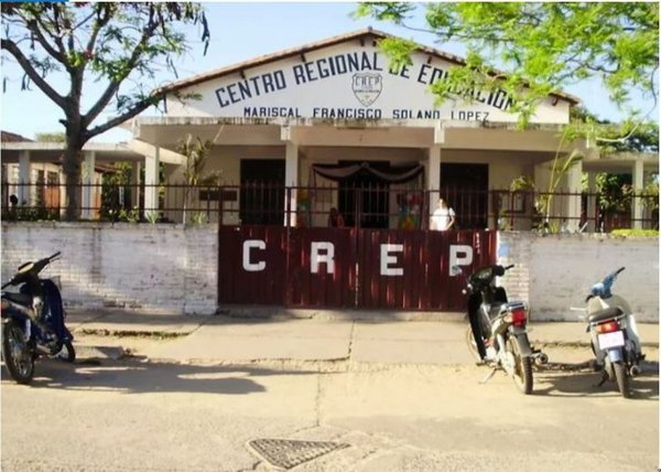 Dire le sacó el celular a un alumno y la mamá se plagueó – Prensa 5