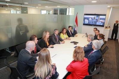 Jefe de Estado participó de inauguración de oficina de Nestlé en Paraguay