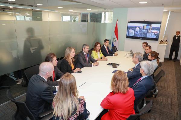 Jefe de Estado participó de inauguración de oficina de Nestlé en Paraguay