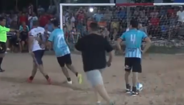 “Colorado” es campeón y genera furor en un torneo de barrio