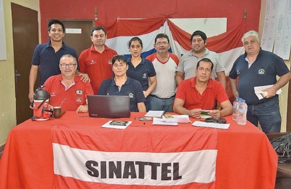 Sinattel: "Ni el presidente Mario Abdo sabe lo que quieren hacer con Copaco" » Ñanduti