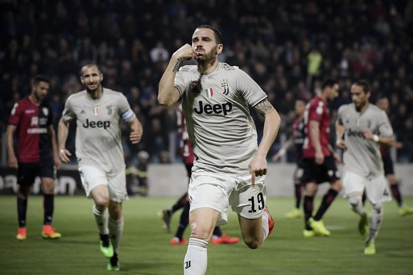 Juventus supera a Cagliari y se asoma a su octavo Scudetto consecutivo