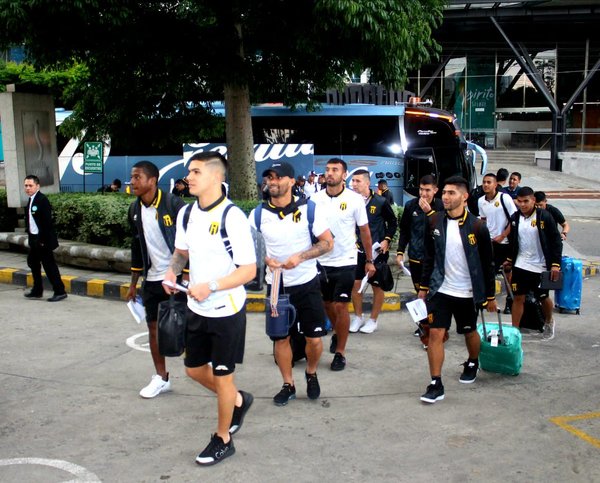 Guaraní ya se encuentra en suelo cafetero para su debut en Sudamericana