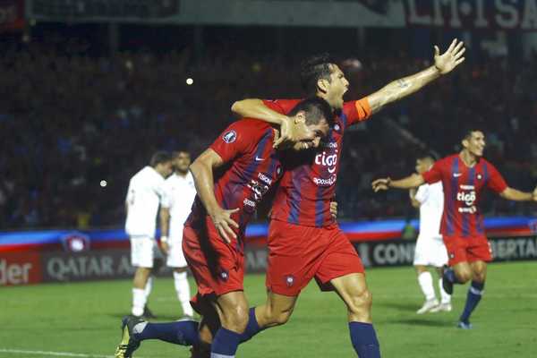 El Ciclón ganó y lidera su grupo en la Libertadores - ADN Paraguayo