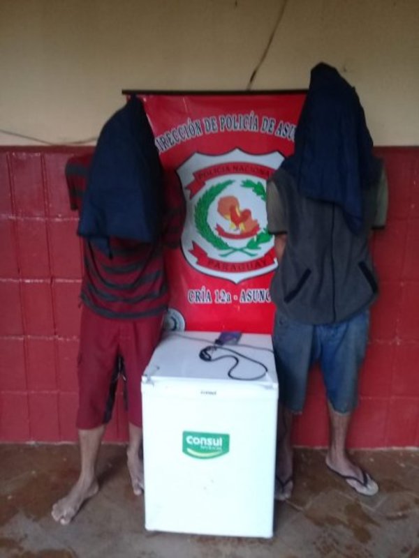 Caen dos ladrones in fraganti, cuando hurtaban un frigobar - Nacionales - ABC Color