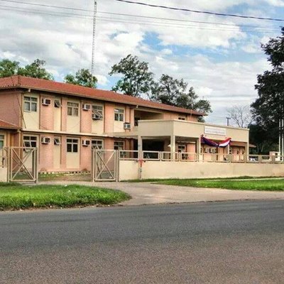 Una mujer casi fue degollada por su ex