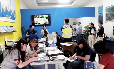 Desbaratan una red de trata de personas - Edicion Impresa - ABC Color