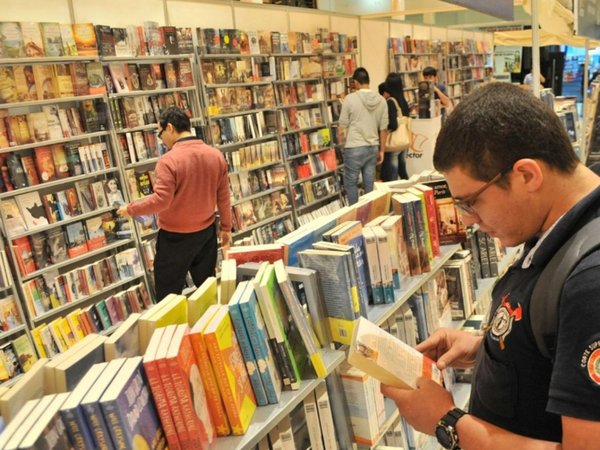 Cita con autores se destaca hoy en agenda de Libroferia