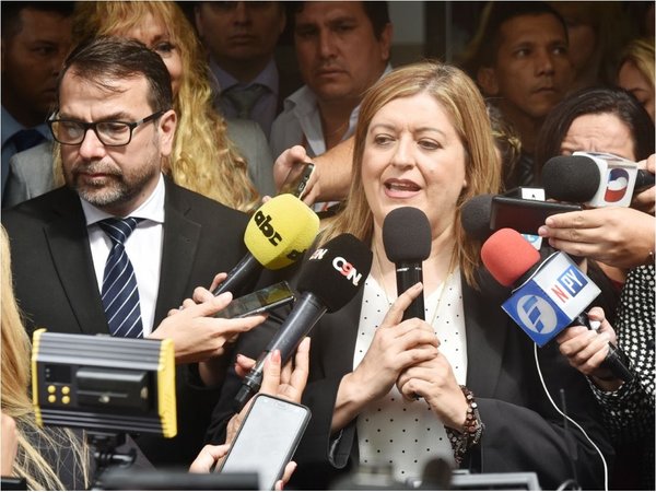 Fiscala general respalda a los dos fiscales amenazados por la mafia
