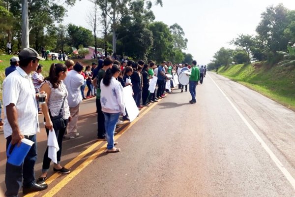 Habrá cierre de rutas y paros hasta que se reanuden clases - Edicion Impresa - ABC Color