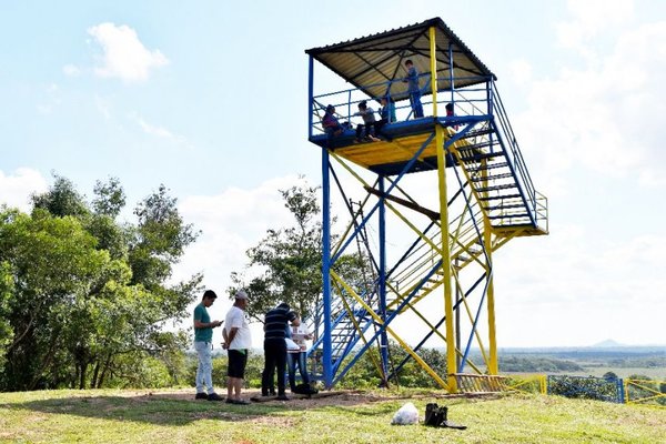 Intendencia paga por obras no terminadas adjudicadas a edil - Edicion Impresa - ABC Color