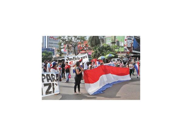Con manifestación piden prisión de los Zacarías