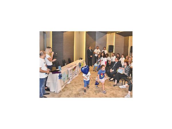 Padres de niños con autismo quieren fundar una asociación