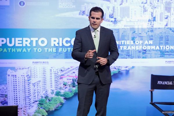 Puerto Rico desmiente a Trump sobre ayudas tras dos huracanes