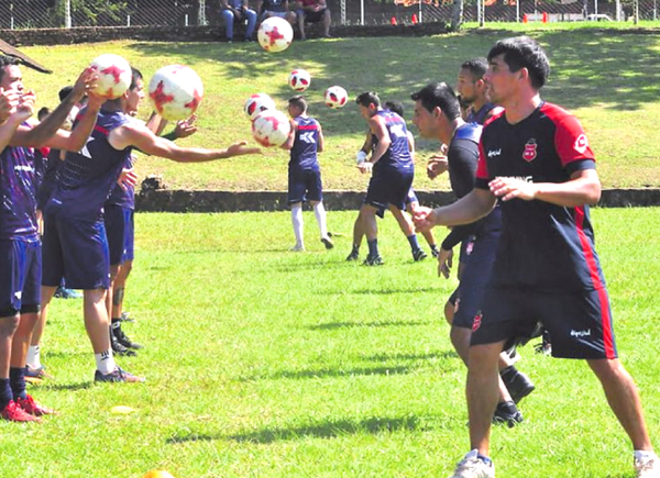 Corrales peleará el ascenso, dice su presidente | Diario Vanguardia 07