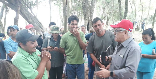 Buscan legalizar terrenos de 100 familias en Caazapá - ADN Paraguayo