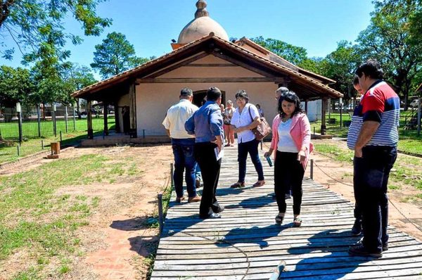 Proyectan la puesta en valor de la Parroquia de San Miguel Arcángel en Misiones | .::Agencia IP::.