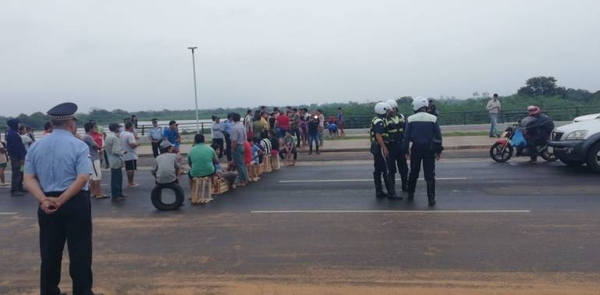HOY / Piquete en la Avda. Costanera: caótico ingreso a la capital