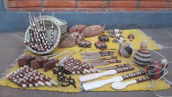 "Iporãete": las formas de la belleza en el arte mbya » Ñanduti