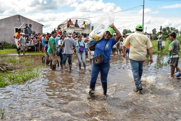 Gobierno ya asistió a 14.000 familias afectadas por las inundaciones, reporta SEN | .::Agencia IP::.