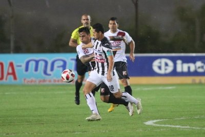 River Plate recibe a Santaní