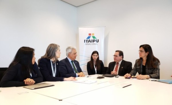 Oficina de Cambio Climático de la ONU aboga por alianza con Itaipu