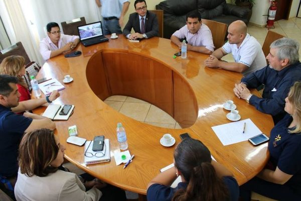 Proyectan catamarán, teleférico y remodelar el Hito de las Tres Fronteras en Pdte. Franco - ADN Paraguayo