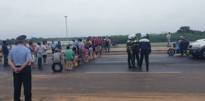 Piquete en la Avda. Costanera: caótico ingreso a la capital
                     | Paraguay en Noticias 