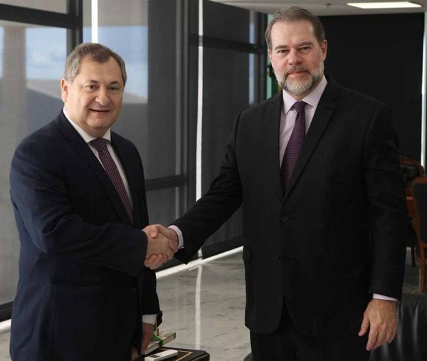 Brasil: Presidente de la CSJ se reunió con titular del STF