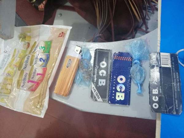 SORPRENDEN A ESTUDIANTES CON MARIHUANA EN COLEGIO ENCARNACENO.