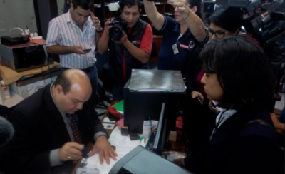 Estudiantes piden al Senado interpelación a Petta
| Paraguay en Noticias